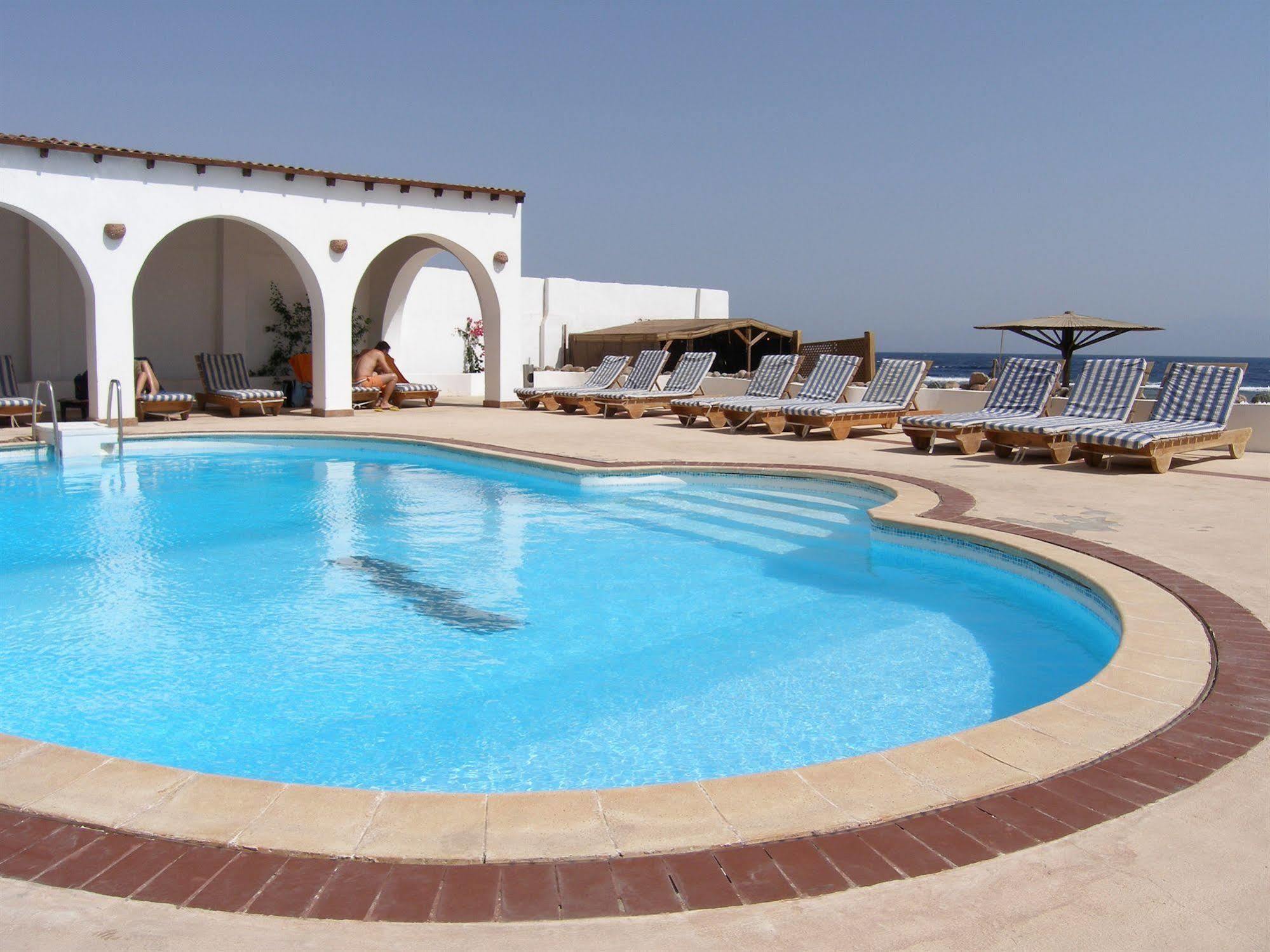 Blue Beach Club Dahab Exteriör bild